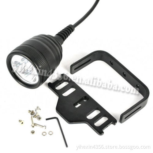 Boruit DIV10 3000LM Professional Diving Equipment With 3 * 26650 Rechargeable Battery Flashlight